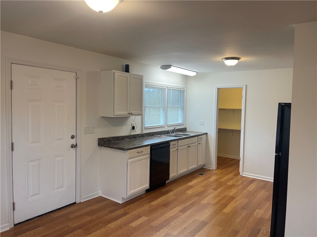 408 Hamby Road Starr, SC 29684 - Photo 9 of 37 Kitchen
