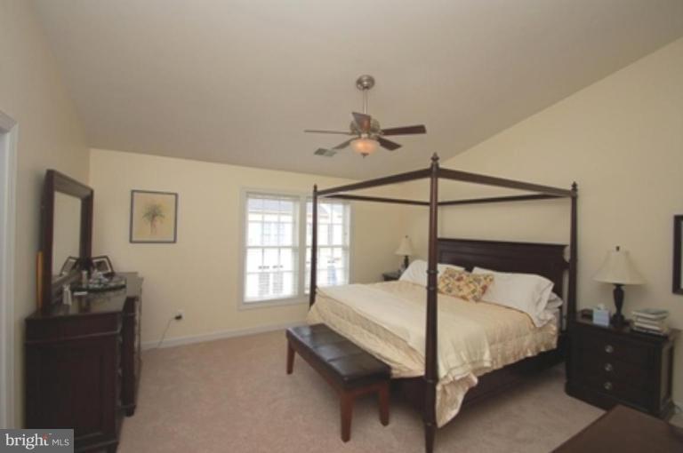 25537 Fretton Square South Riding, VA 20152 - Photo 17 of 23 Master Bedroom