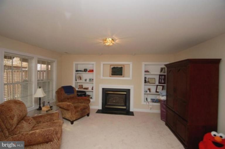 25537 Fretton Square South Riding, VA 20152 - Photo 19 of 23 Recreation Room
