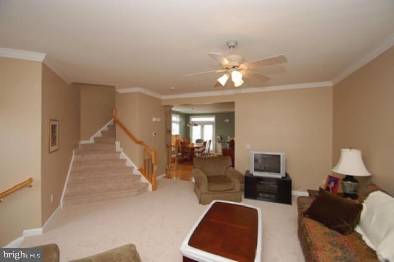 25537 Fretton Square South Riding, VA 20152 - Photo 10 of 23 Living Room #2