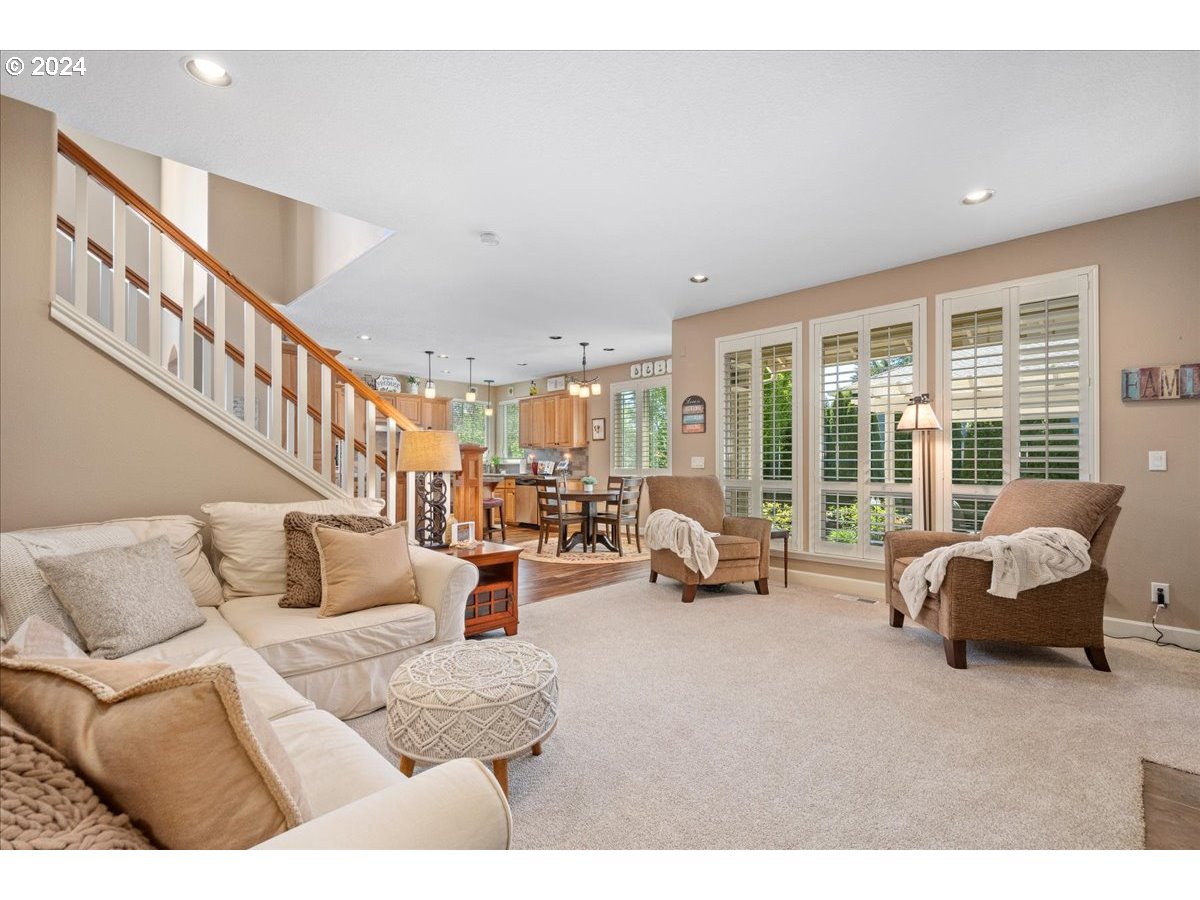 13294 Southwest Alpine View Tigard, OR 97224 - Photo 11 of 30 Gallery Image 11