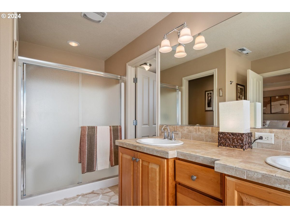 13294 Southwest Alpine View Tigard, OR 97224 - Photo 18 of 30 Gallery Image 18
