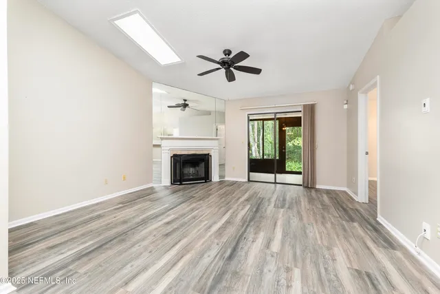 $185,000 | 85 Debarry Avenue, Unit 3021, Orange Park, FL 32073