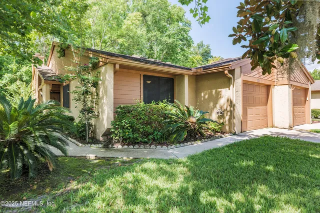 $185,000 | 85 Debarry Avenue, Unit 3021, Orange Park, FL 32073