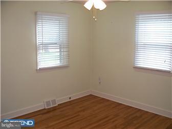 26 Robert Road New Castle, DE 19720 - Photo 4 of 7 Gallery Image 4