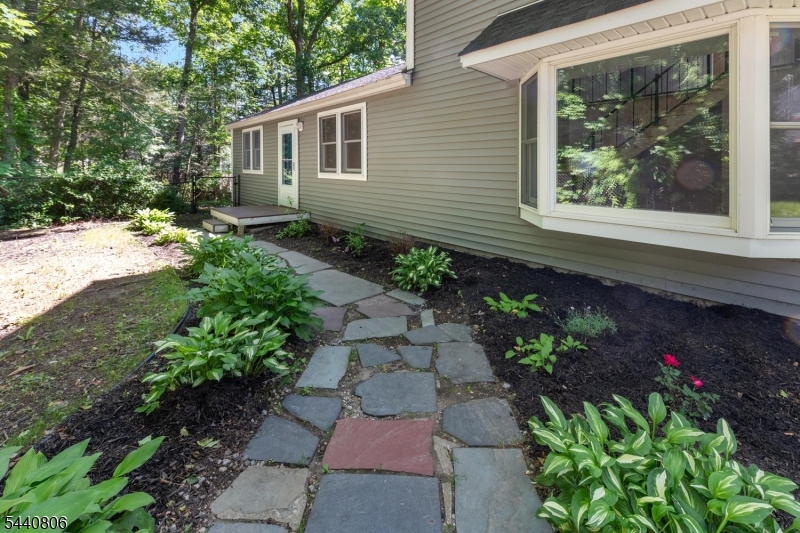 14 Maine Road West Milford, NJ 07421 - Photo 3 of 27