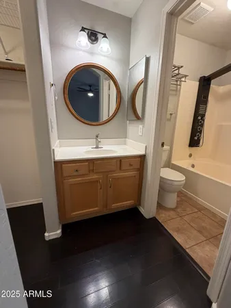 a view of a backyard with pathway