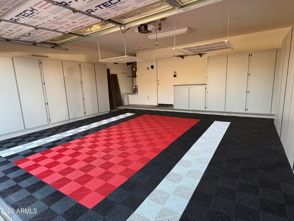 a view of a backyard with pathway