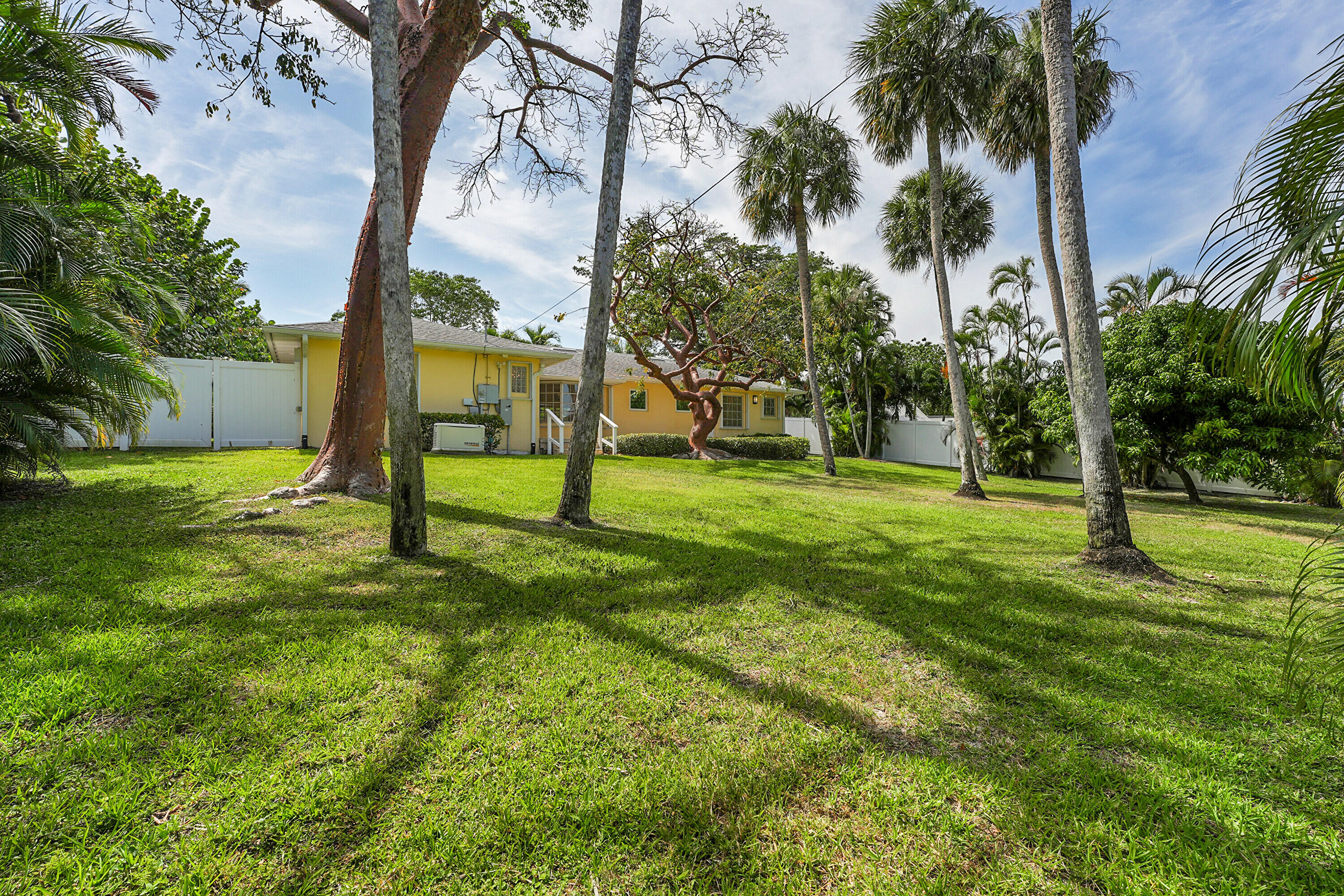 10 Middle Road Sewall's Point, FL 34996 - Photo 24 of 28 a view of a park with a tree