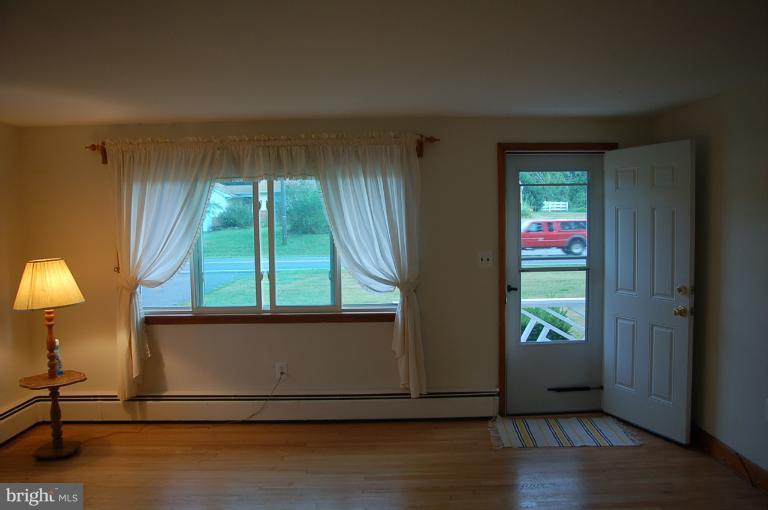 923 Prospect Mill Road Bel Air, MD 21015 - Photo 13 of 28 Living Room