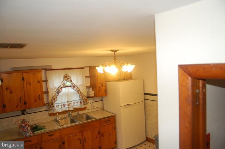 923 Prospect Mill Road Bel Air, MD 21015 - Photo 19 of 28 Kitchen