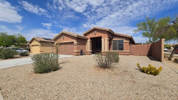$1,800 | 13395 South 176th Lane, Goodyear, AZ 85338