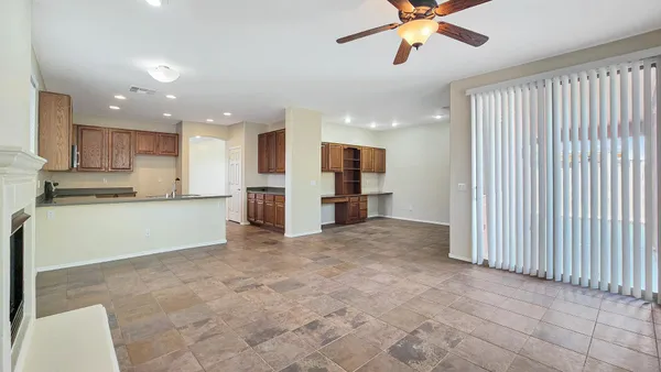 $1,800 | 13395 South 176th Lane, Goodyear, AZ 85338