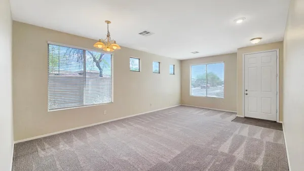 $1,800 | 13395 South 176th Lane, Goodyear, AZ 85338