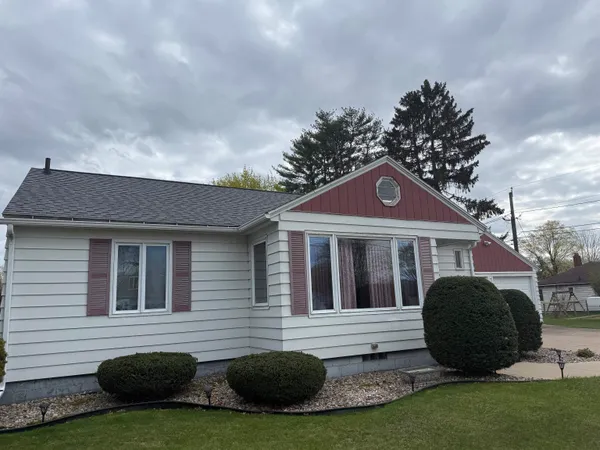 $198,900 | 316 East Stevens Avenue, Shawano, WI 54166