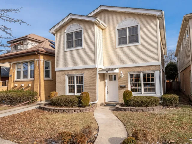 $699,900 | 5635 North Kostner Avenue, Chicago, IL 60646