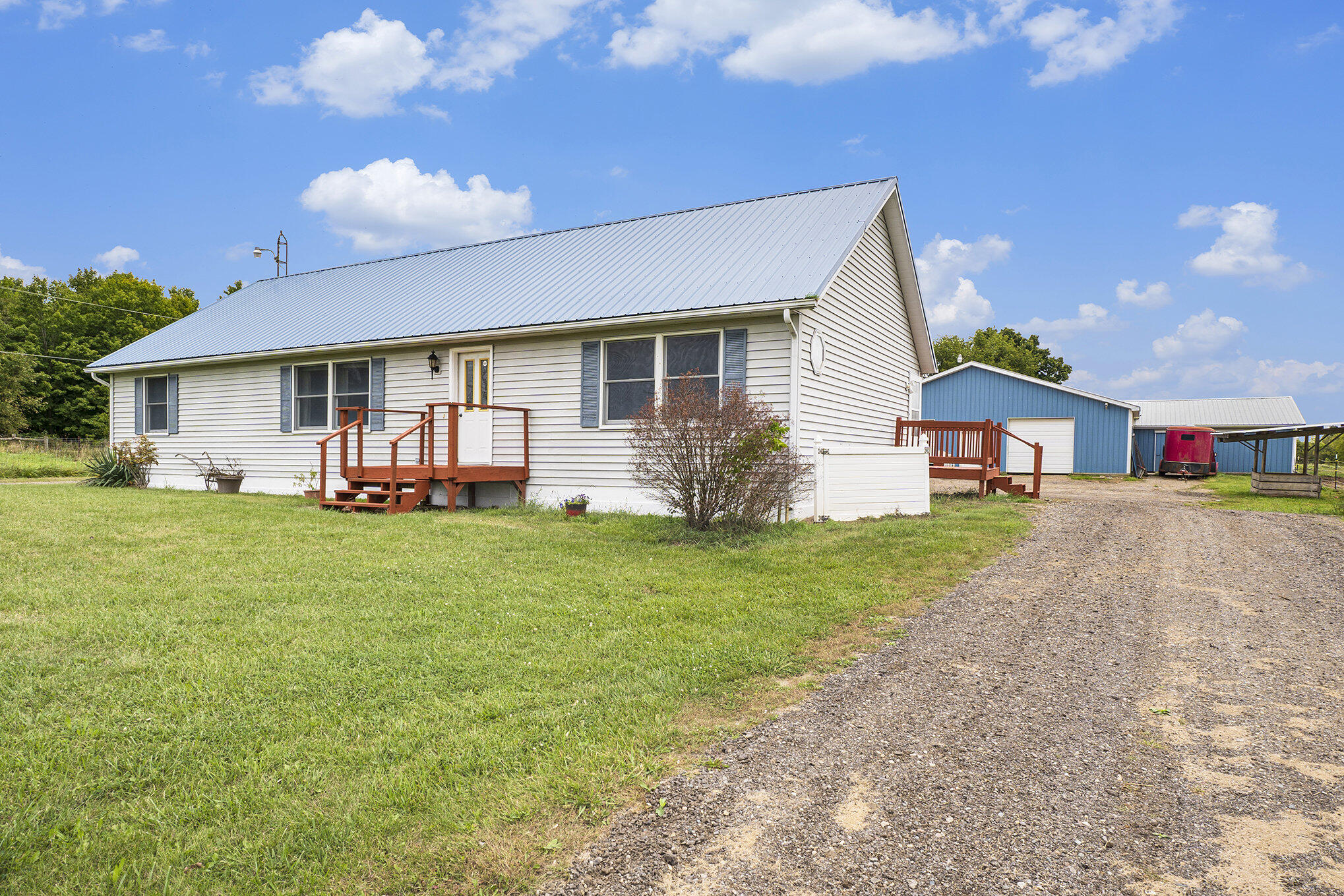 695 South Elba Road Lapeer, MI 48446 - Photo 1 of 34 004_dsc01678