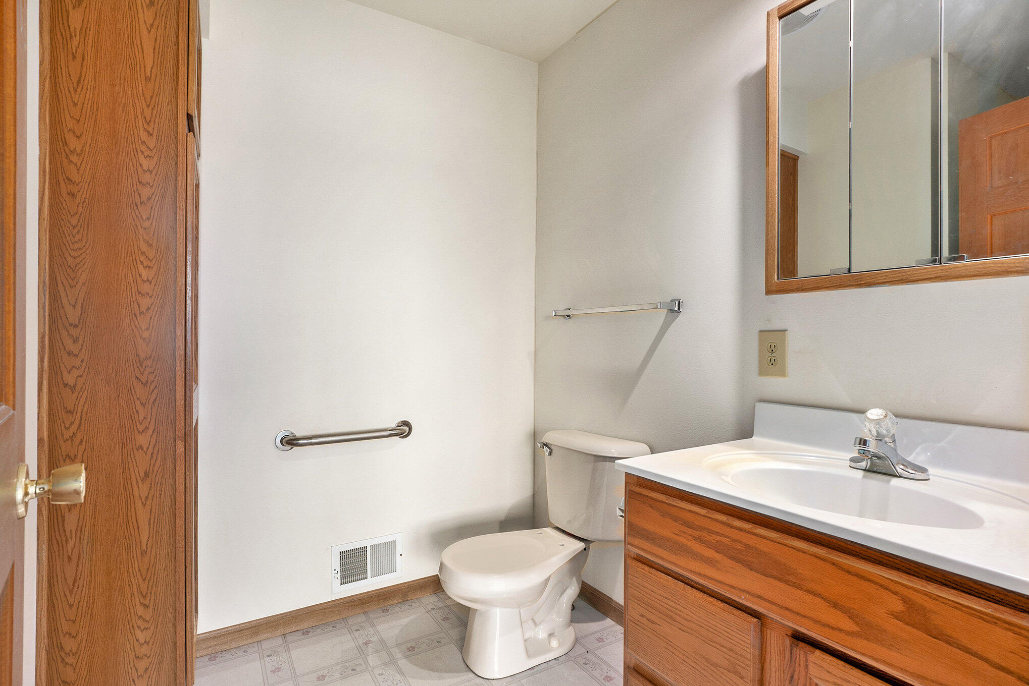 695 South Elba Road Lapeer, MI 48446 - Photo 16 of 34 018_dsc01715