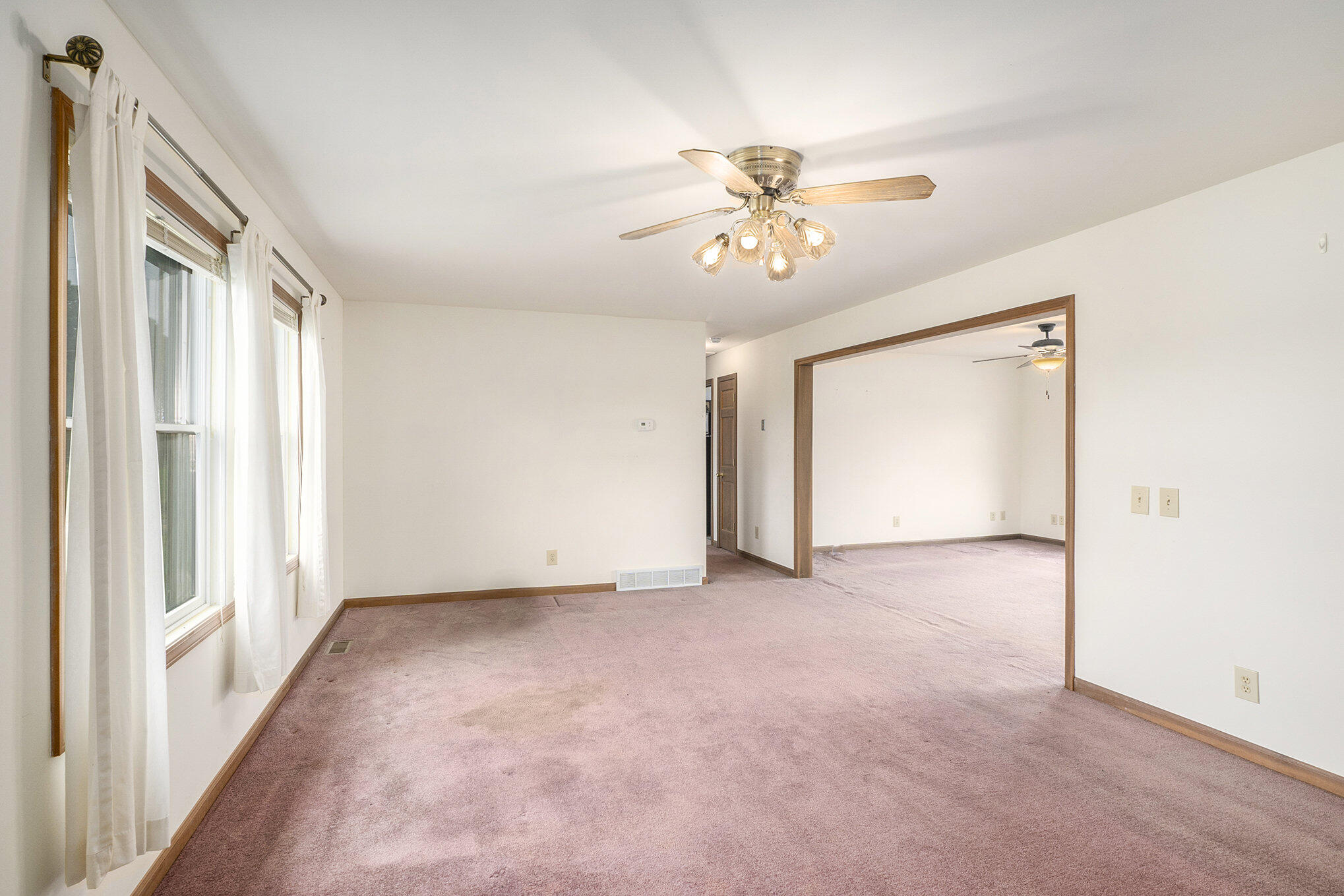 695 South Elba Road Lapeer, MI 48446 - Photo 3 of 34 005_dsc01707