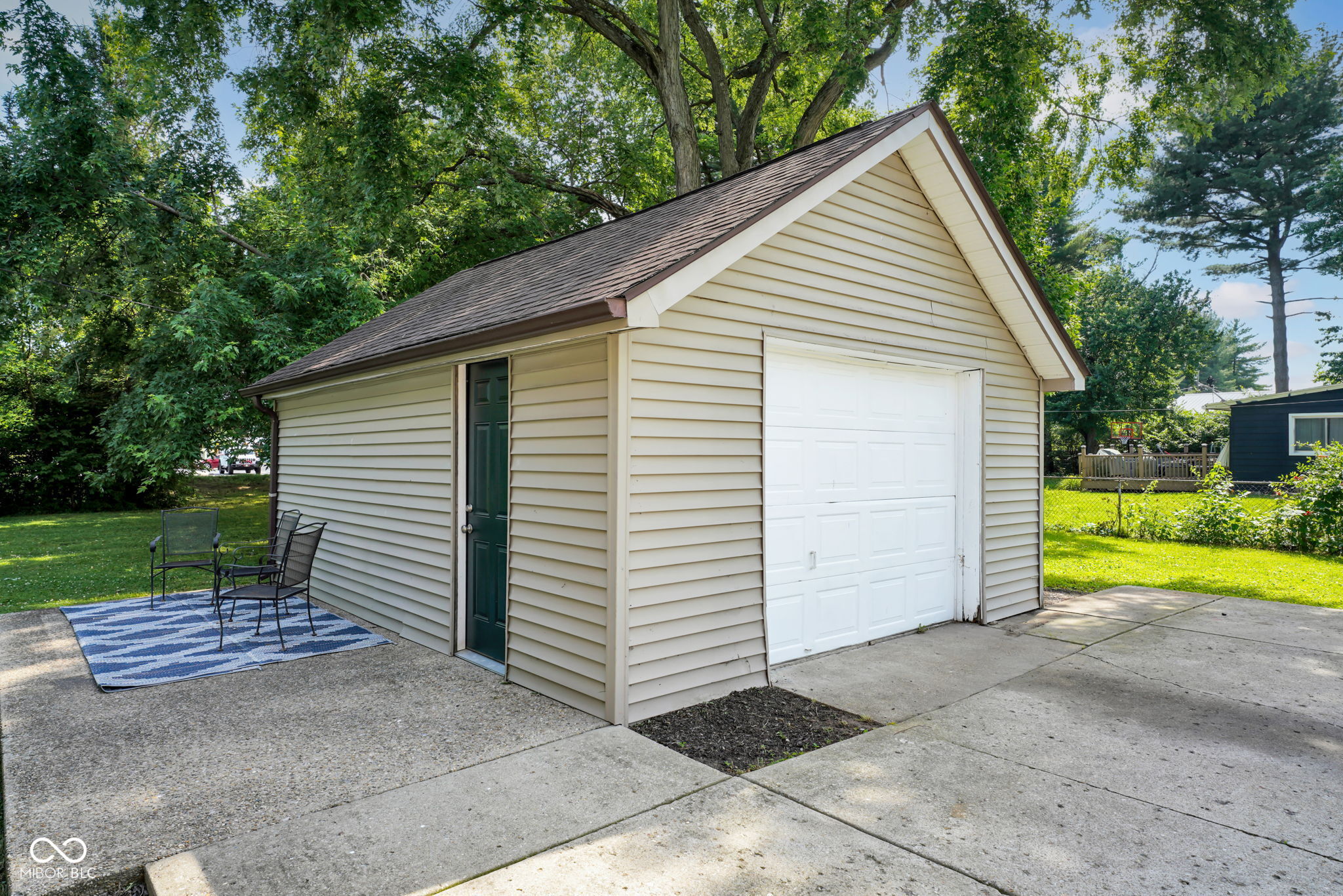 3127 13th Street Columbus, IN 47201 - Photo 25 of 30
