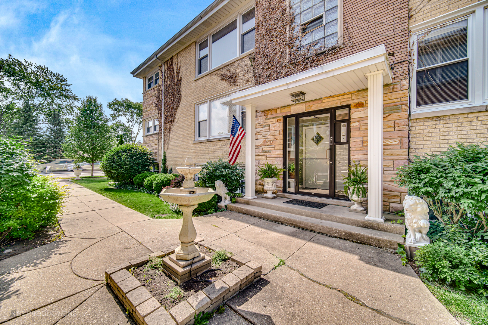 2322 South 17th Avenue, Unit 3 North Riverside, IL 60546 - Photo 1 of 15