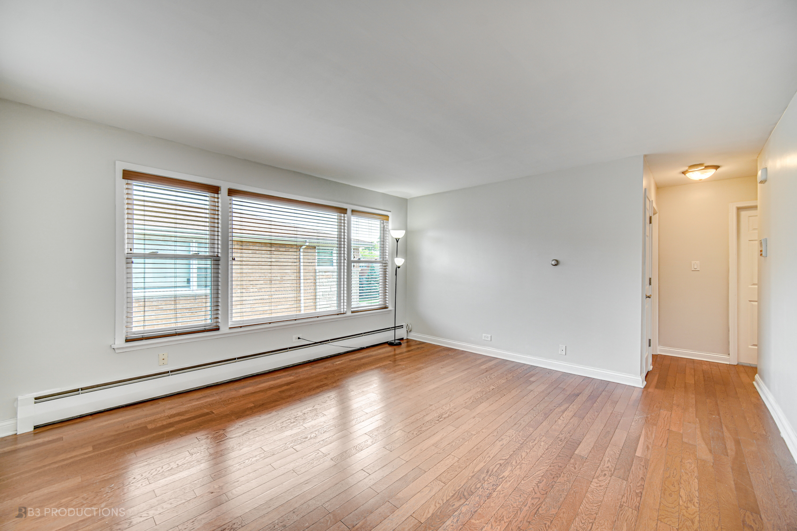 2322 South 17th Avenue, Unit 3 North Riverside, IL 60546 - Photo 3 of 15