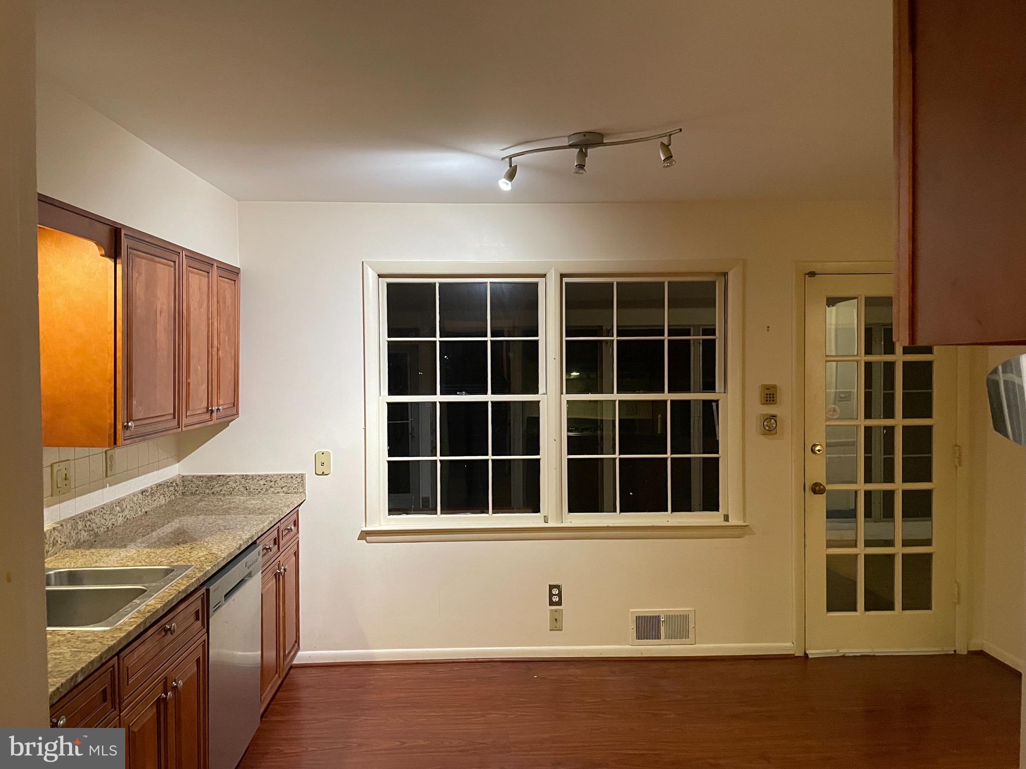 5010 Westport Road Chevy Chase, MD 20815 - Photo 11 of 39 Kitchen