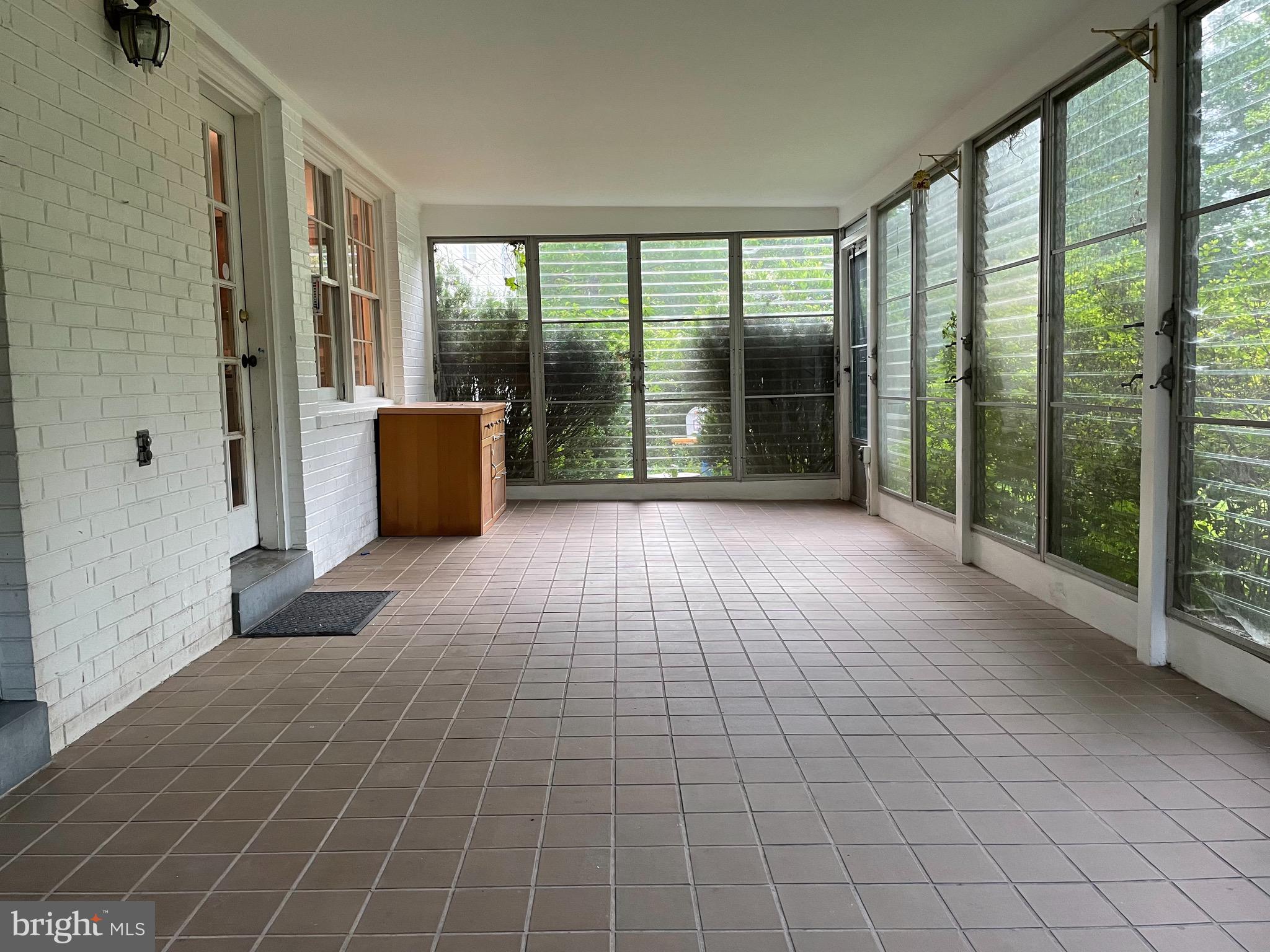 5010 Westport Road Chevy Chase, MD 20815 - Photo 14 of 39 Florida Room