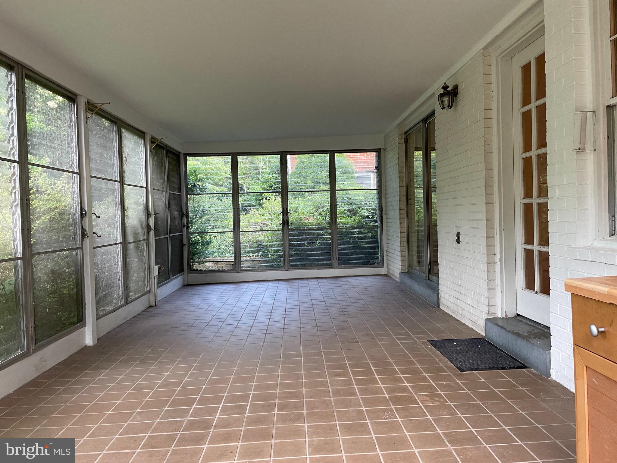 5010 Westport Road Chevy Chase, MD 20815 - Photo 15 of 39 Florida Room