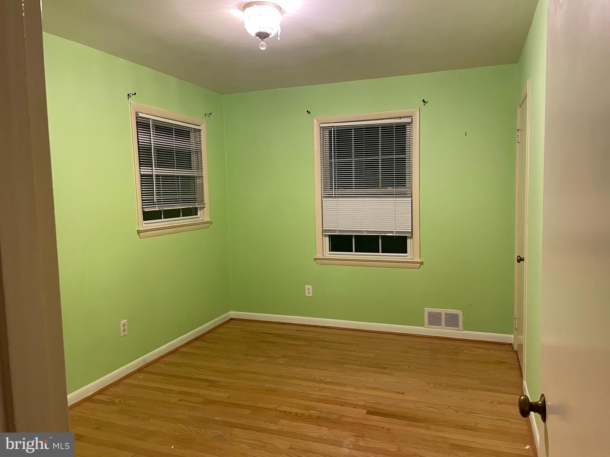 5010 Westport Road Chevy Chase, MD 20815 - Photo 23 of 39 Room 1 at Upper 1