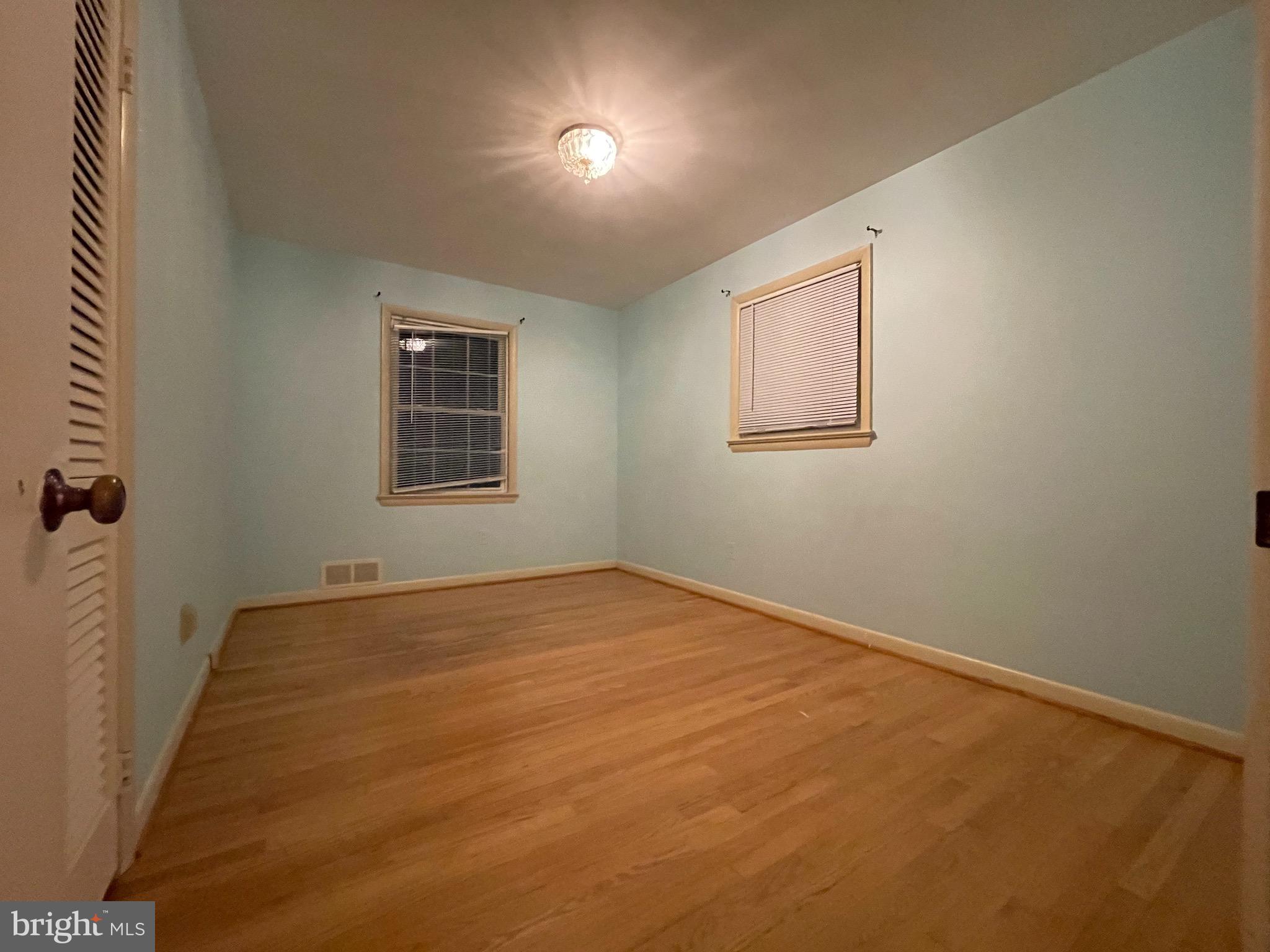 5010 Westport Road Chevy Chase, MD 20815 - Photo 24 of 39 Room 2