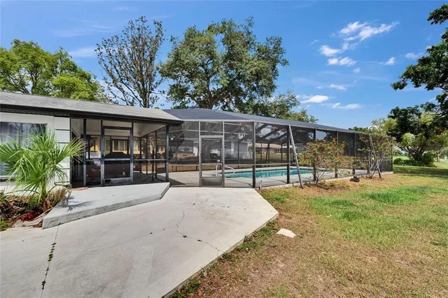 $650,000 | 2219 Summit View Drive, Valrico, FL 33596