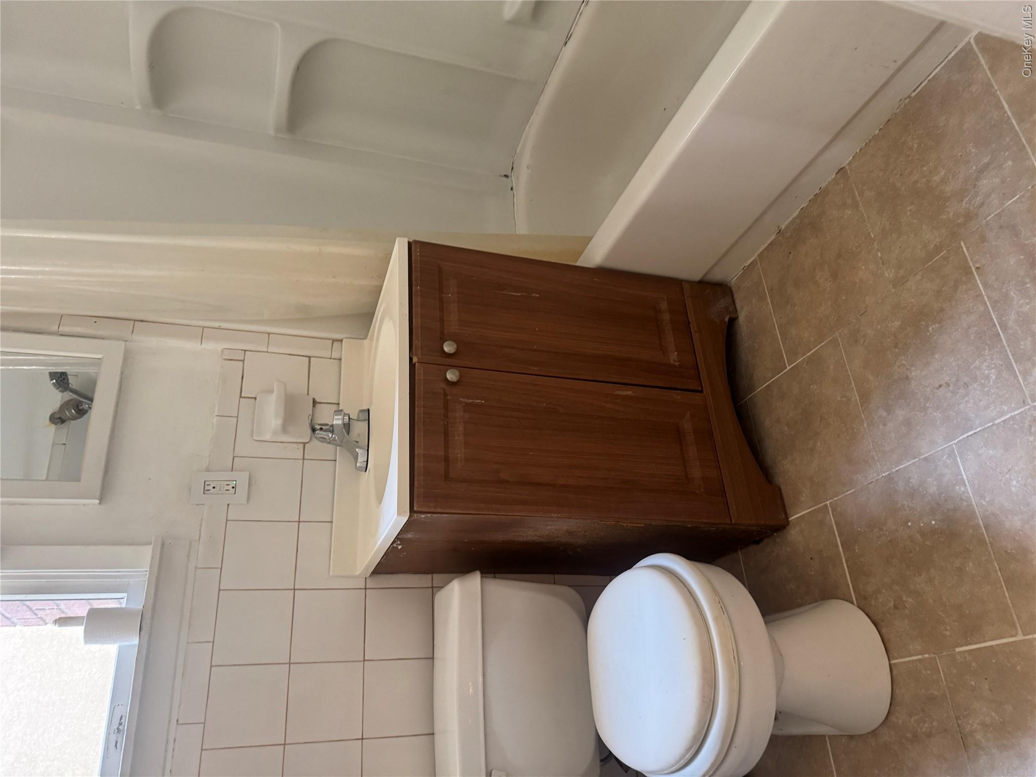 33 Hawthorne Road Rocky Point, NY 11778 - Photo 3 of 5