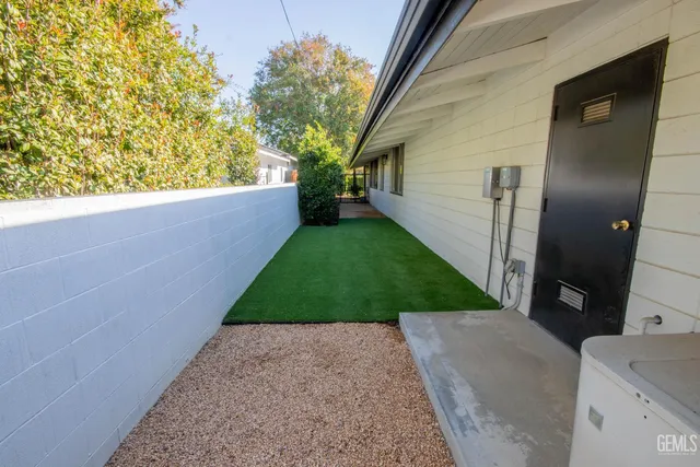 $920,000 | Undisclosed Address, Bakersfield, CA 93301