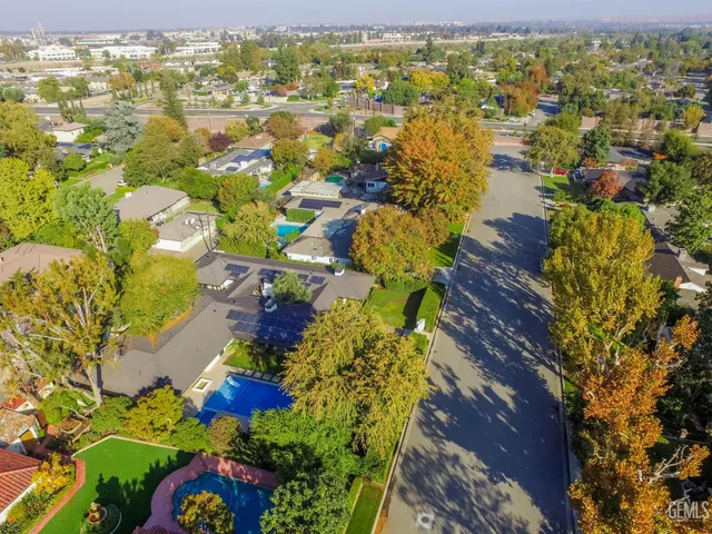 $920,000 | Undisclosed Address, Bakersfield, CA 93301