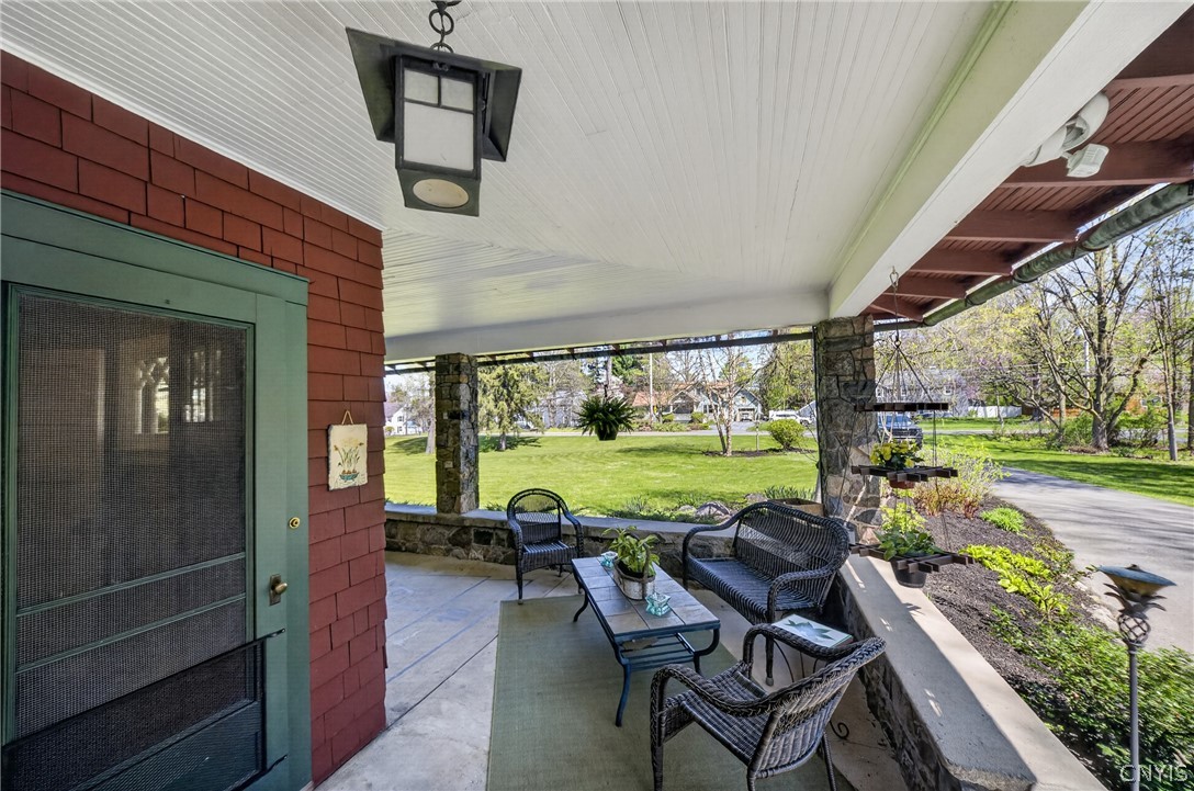 410 Salt Springs Road Manlius, NY 13066 - Photo 8 of 50