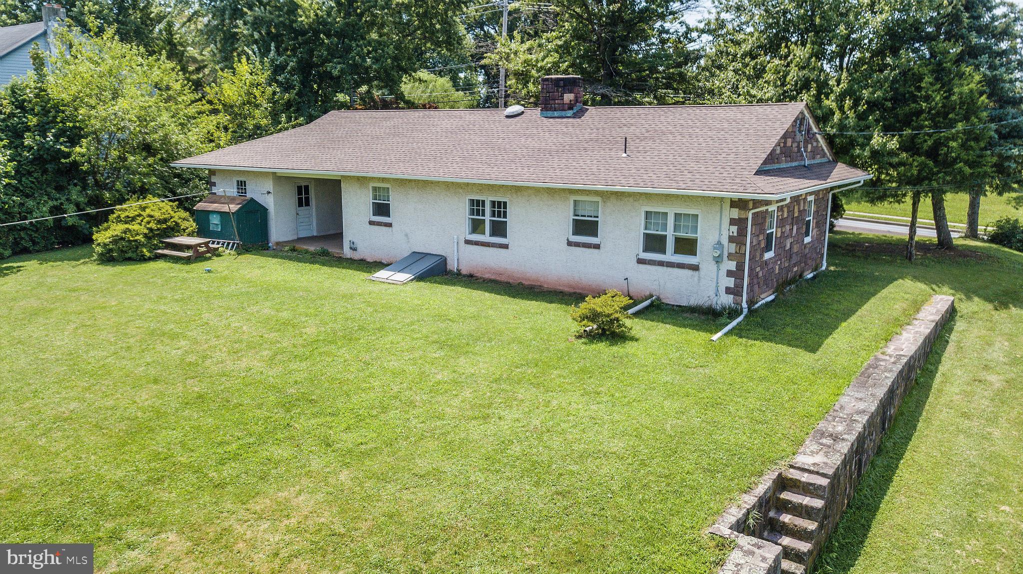 677 Old Schuylkill Road Pottstown, PA 19465 - Photo 3 of 18 Gallery Image 3