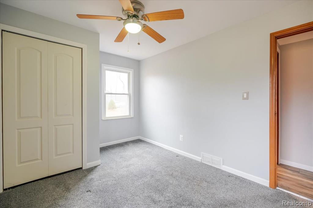 30362 West Road New Boston, MI 48164 - Photo 19 of 34 Gallery Image 19