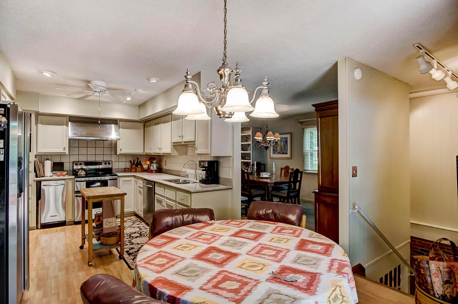 1690 Naughtingham Road Newark, OH 43055 - Photo 12 of 49 Gallery Image 12