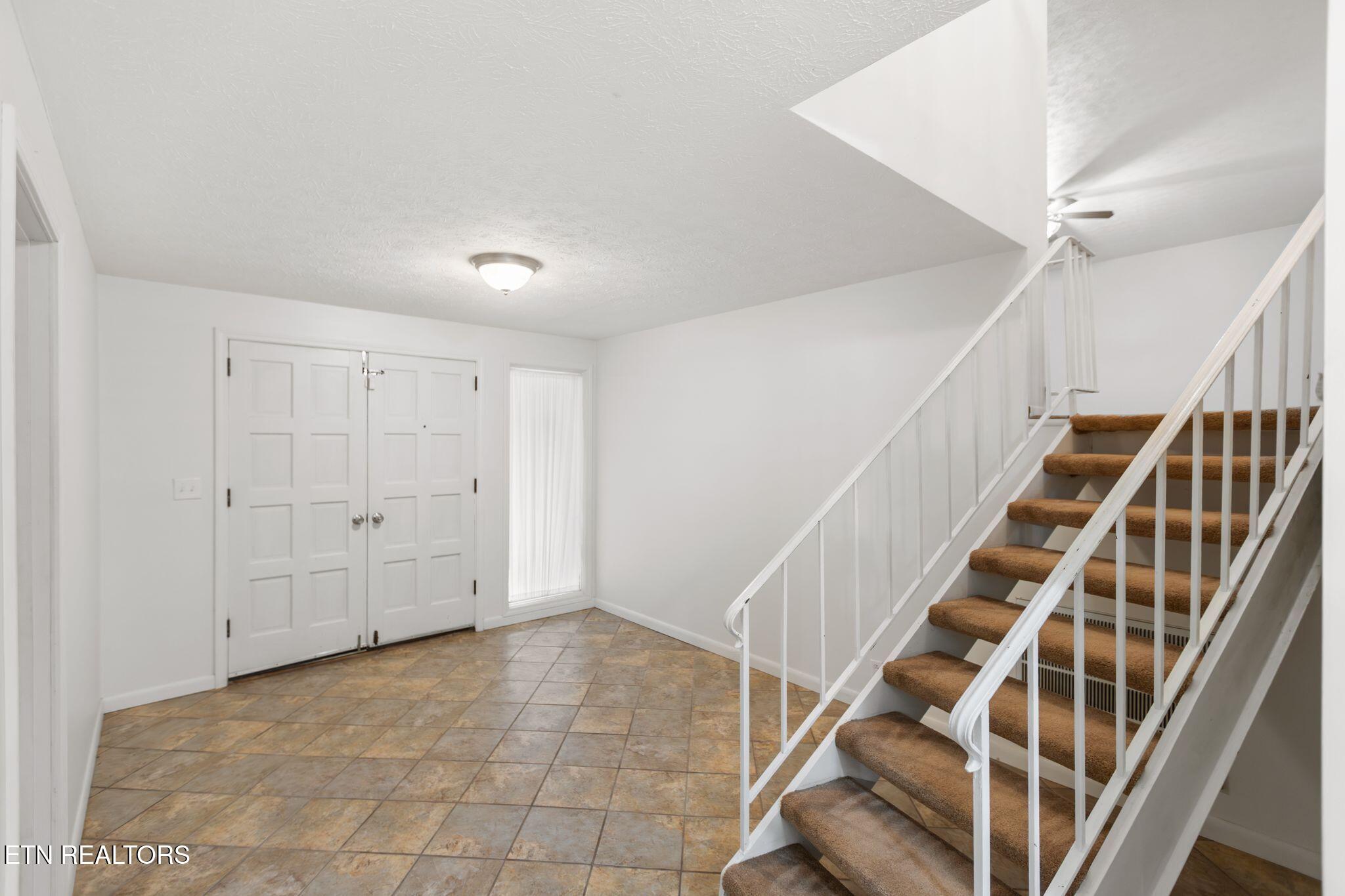 155 Chestnut Hill Road Harriman, TN 37748 - Photo 5 of 31 Photo May 14 2026, 9 22 27 PM