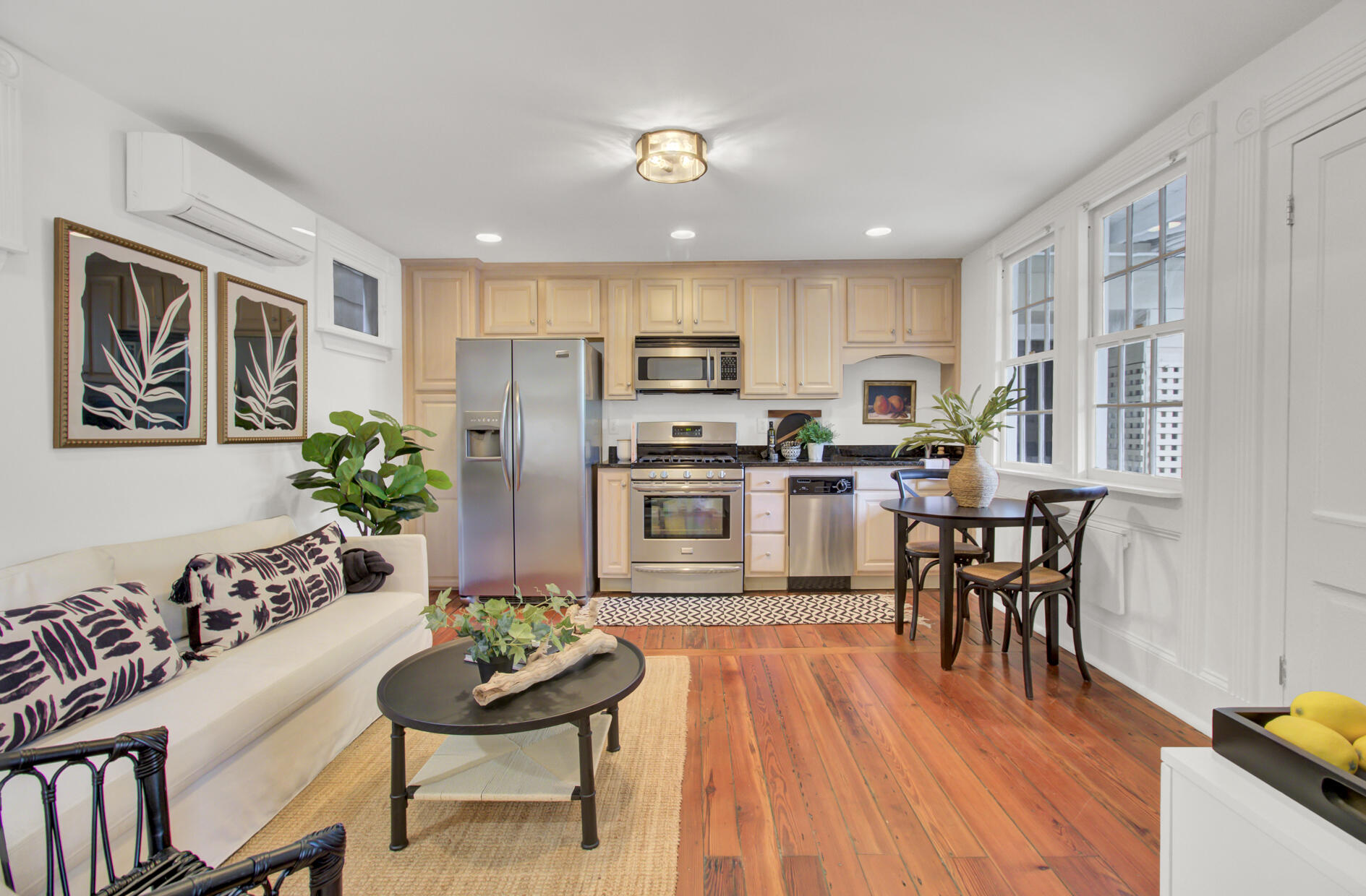 33 Pitt Street, Unit 7 Charleston, SC 29401 - Photo 4 of 18 33 Pitt Street