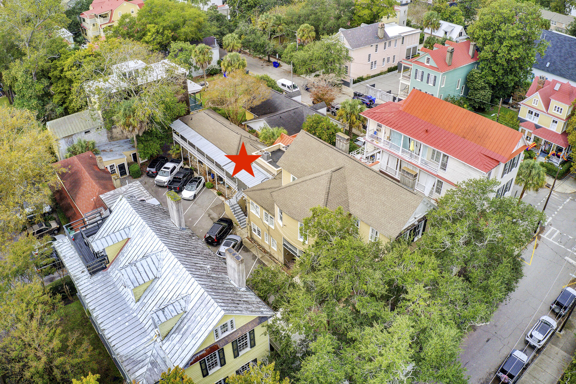 33 Pitt Street, Unit 7 Charleston, SC 29401 - Photo 10 of 18 33 Pitt St.
