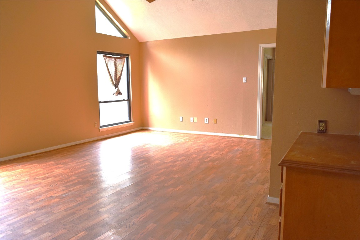 7331 Rancho Mission Drive Houston, TX 77083 - Photo 14 of 24 Game room