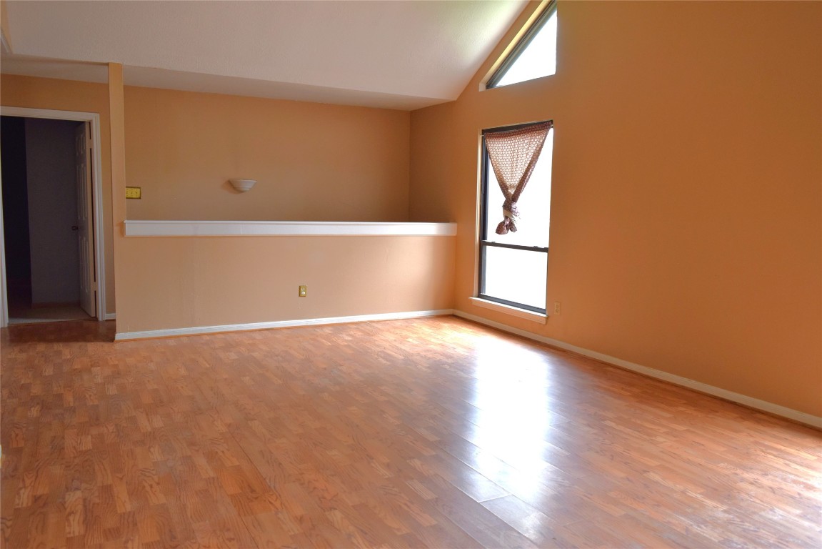 7331 Rancho Mission Drive Houston, TX 77083 - Photo 15 of 24 Game room