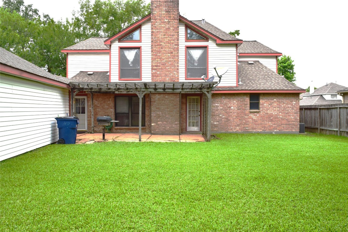 7331 Rancho Mission Drive Houston, TX 77083 - Photo 23 of 24 Back of the house