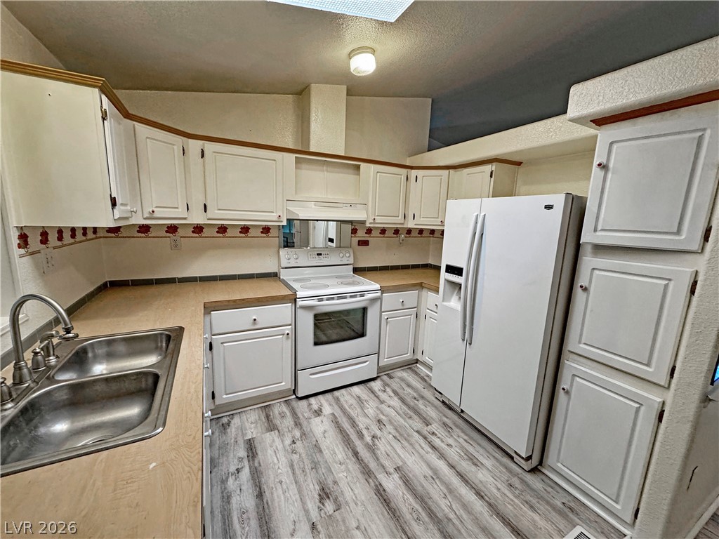 5600 Doubletree Road Pahrump, NV 89061 - Photo 12 of 63