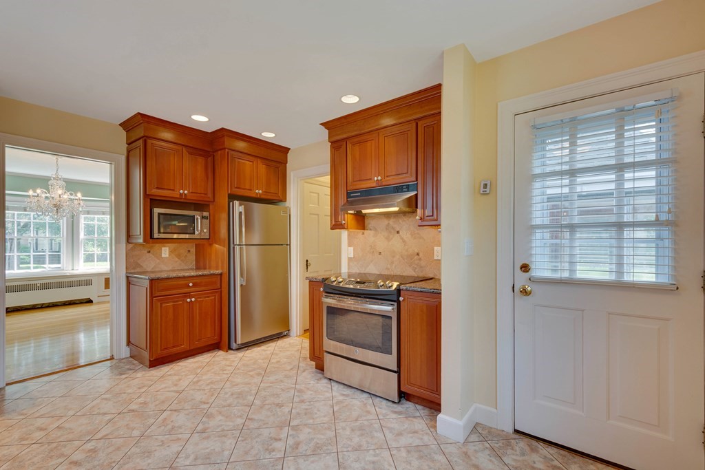 89 Martin Road Milton, MA 02186 - Photo 15 of 35