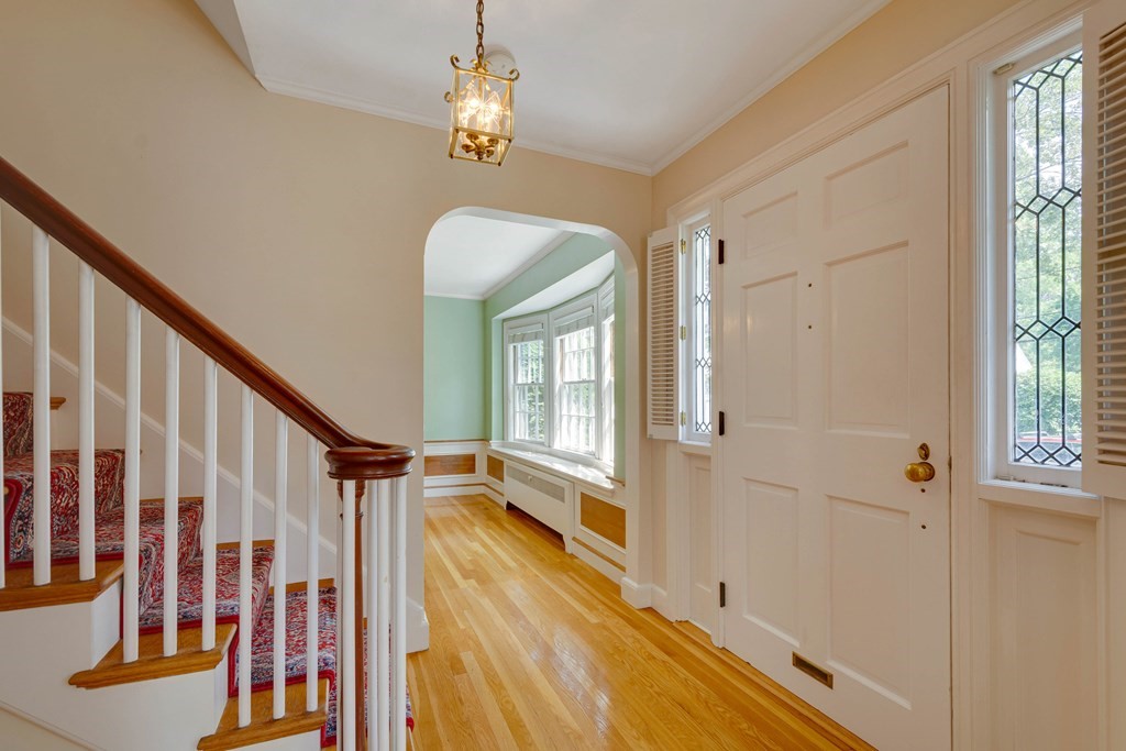 89 Martin Road Milton, MA 02186 - Photo 4 of 35