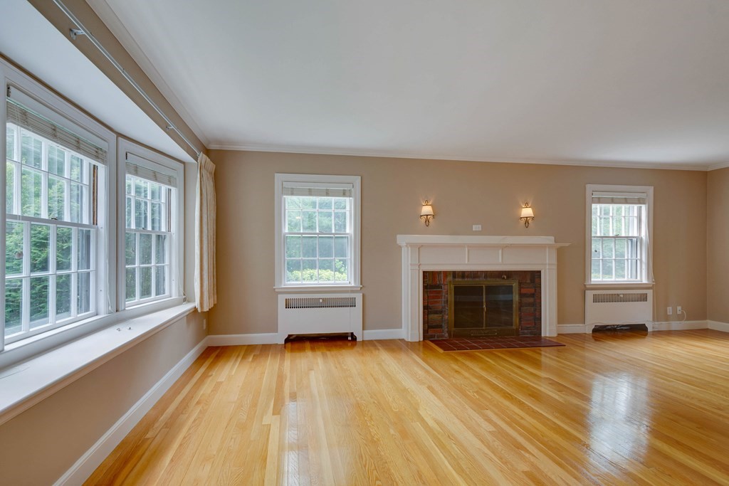 89 Martin Road Milton, MA 02186 - Photo 5 of 35