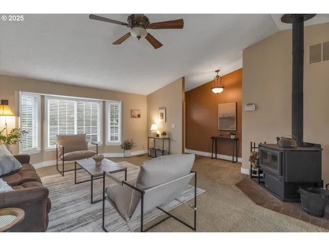 $595,000 | 1393 Southwest Alexander Drive, Dallas, OR 97338